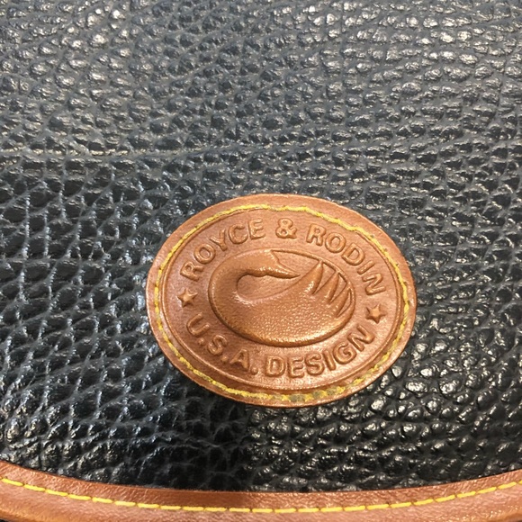 Royce and Rodin Crossbody Bag - Picture 2 of 3